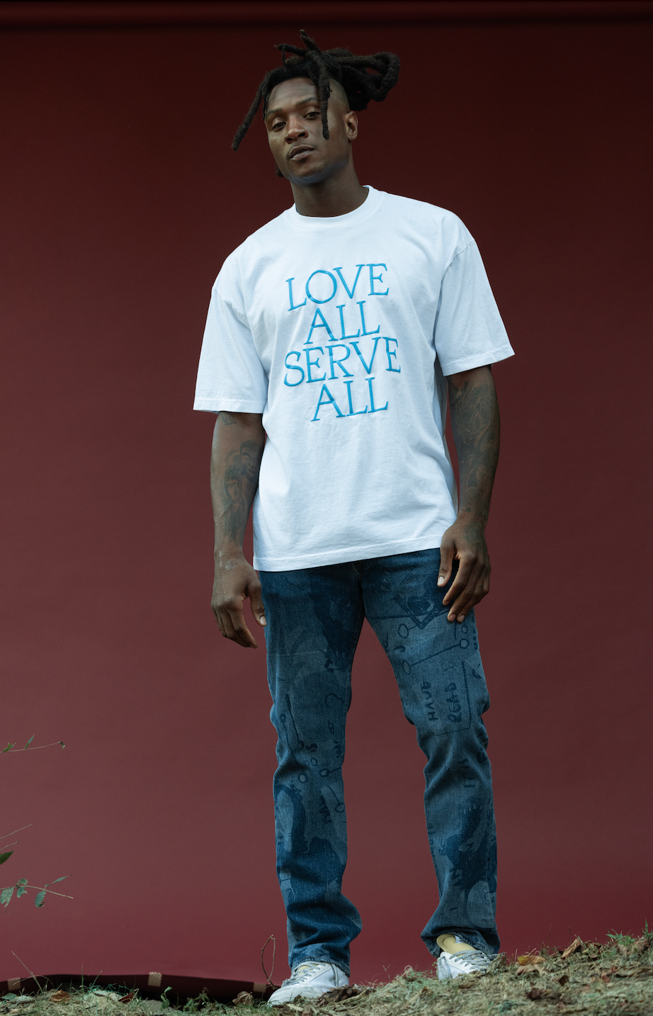 LOVE ALL SERVE ALL | TEE